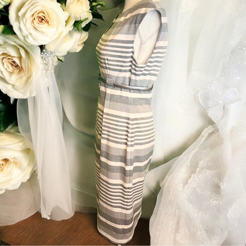 Calvin Klein Gray Striped Pintucked Sheath Dress With Silver Belt Size 6 - Picture 9 of 16